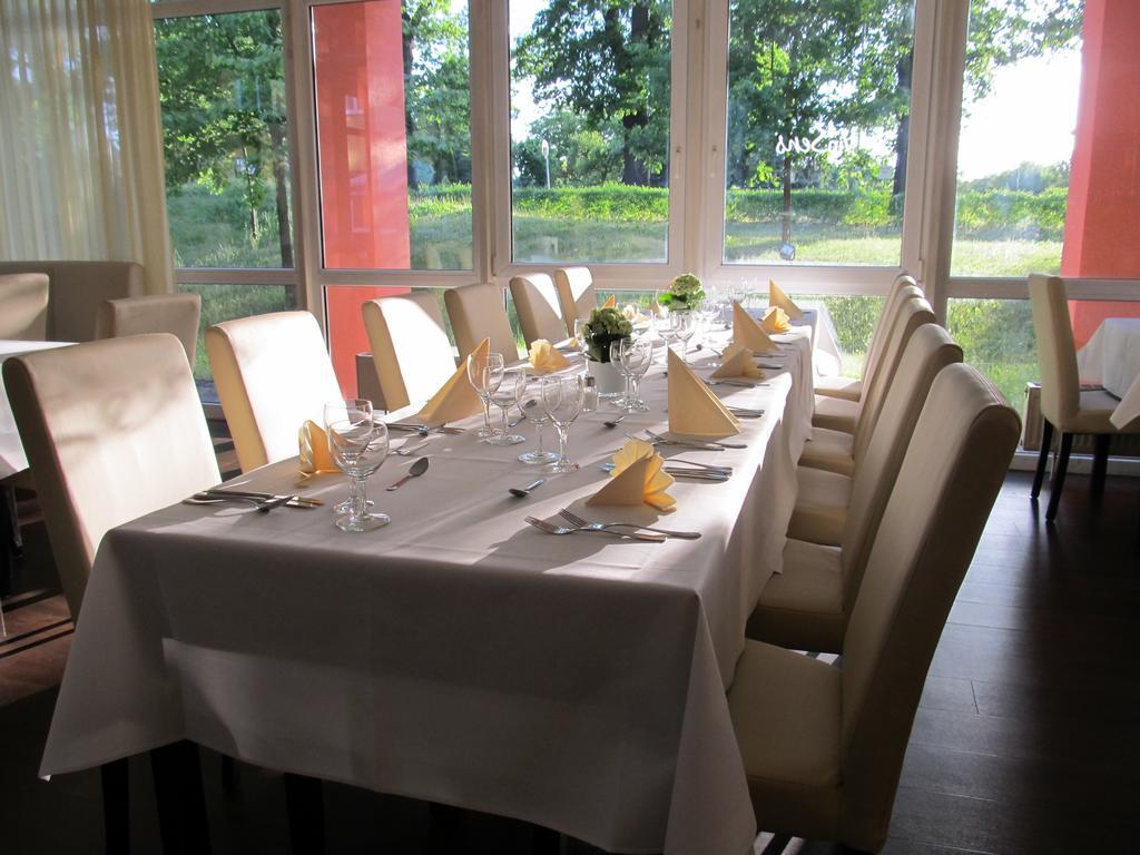 Sensconvent Hotel Michendorf Михендорф Екстериор снимка