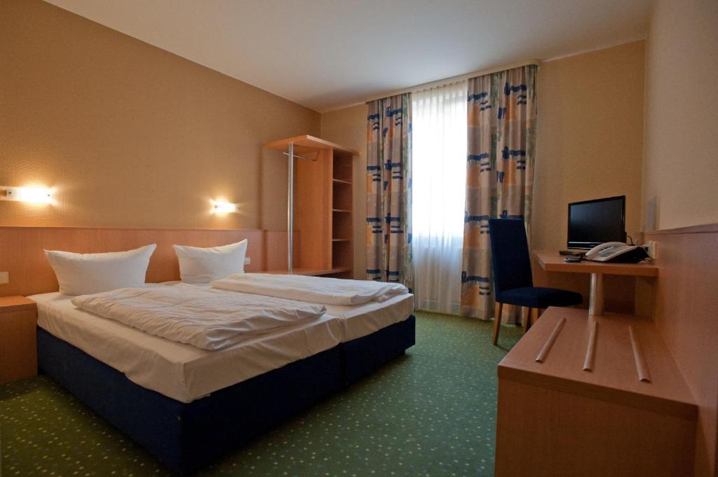 Sensconvent Hotel Michendorf Михендорф Стая снимка