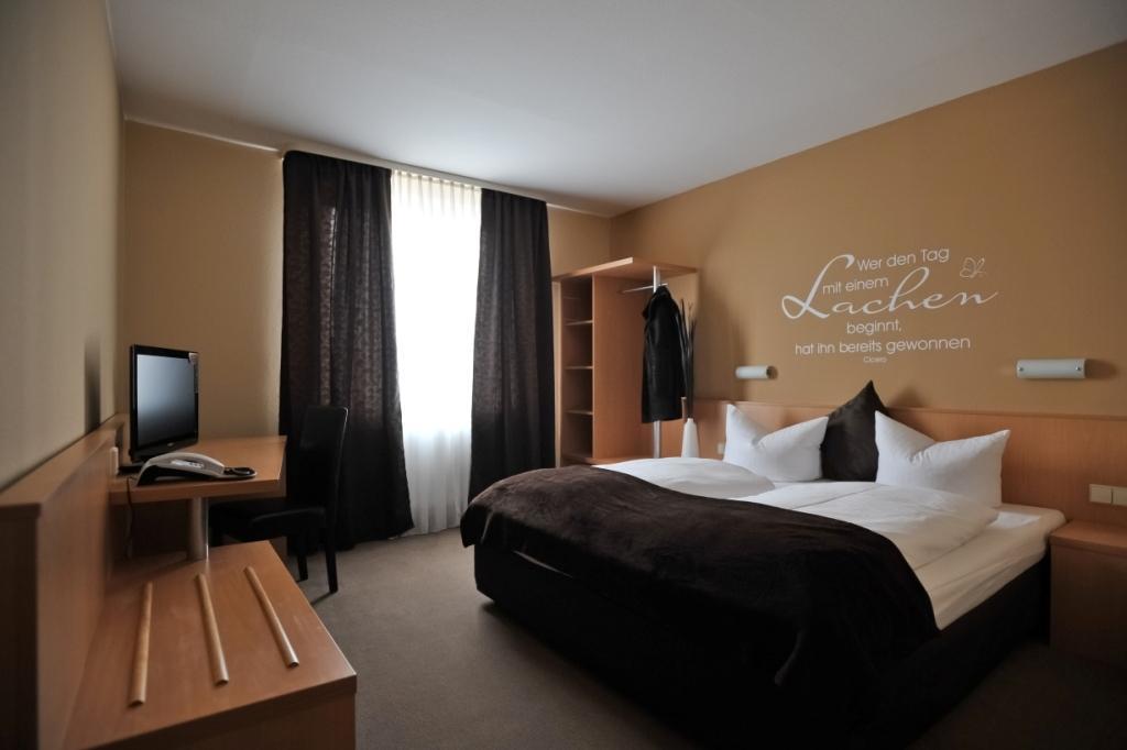 Sensconvent Hotel Michendorf Михендорф Стая снимка